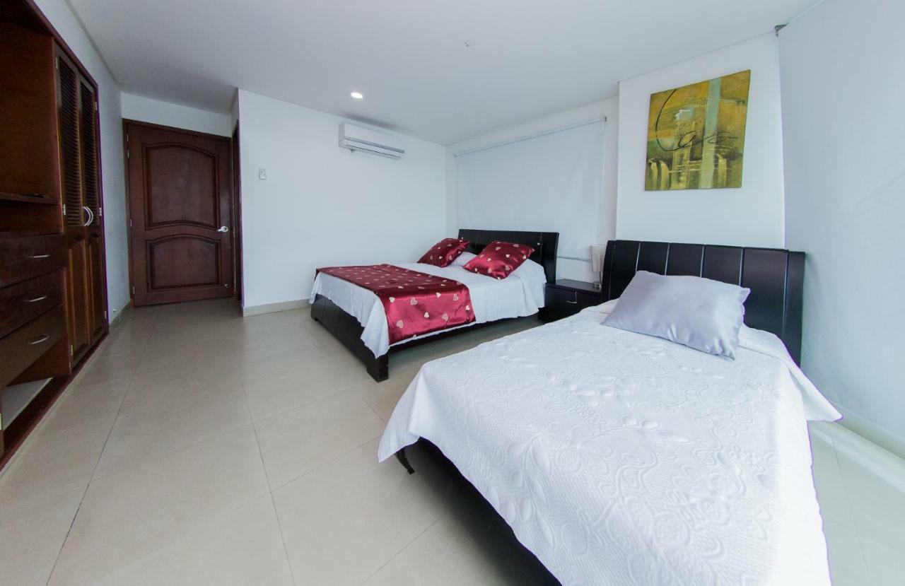 Apartamentos Torres Del Lago Cartagena Exterior photo